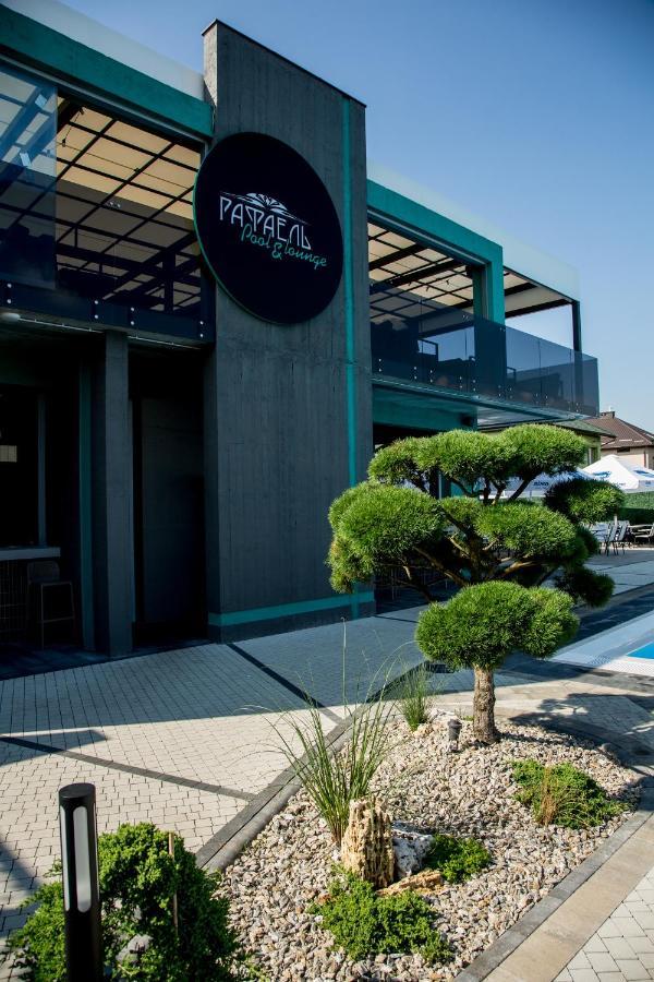 Hotel Rafael Готель Рафаель Zubra Exterior photo